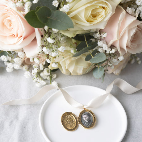 Personalised Vintage Oval Wedding Bouquet Locket