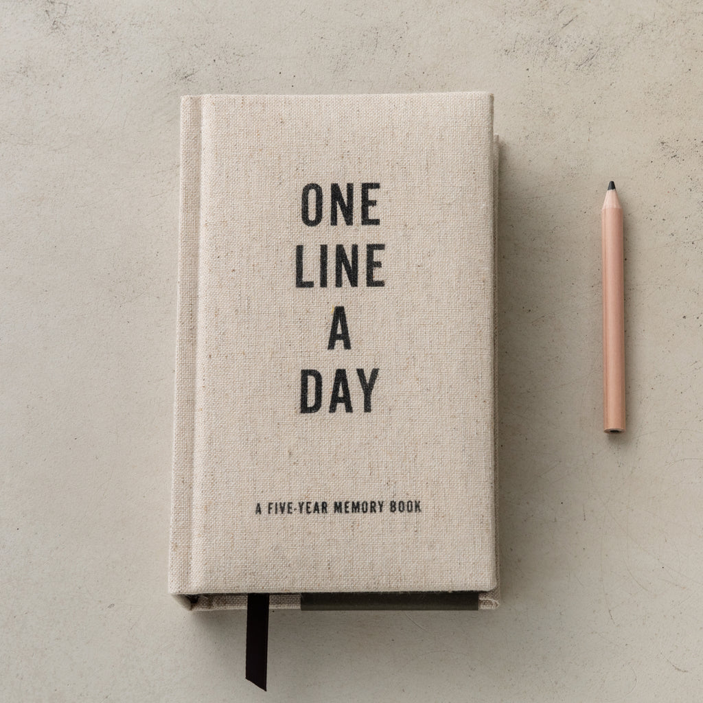 One Line A Day A Five Year Memory Book