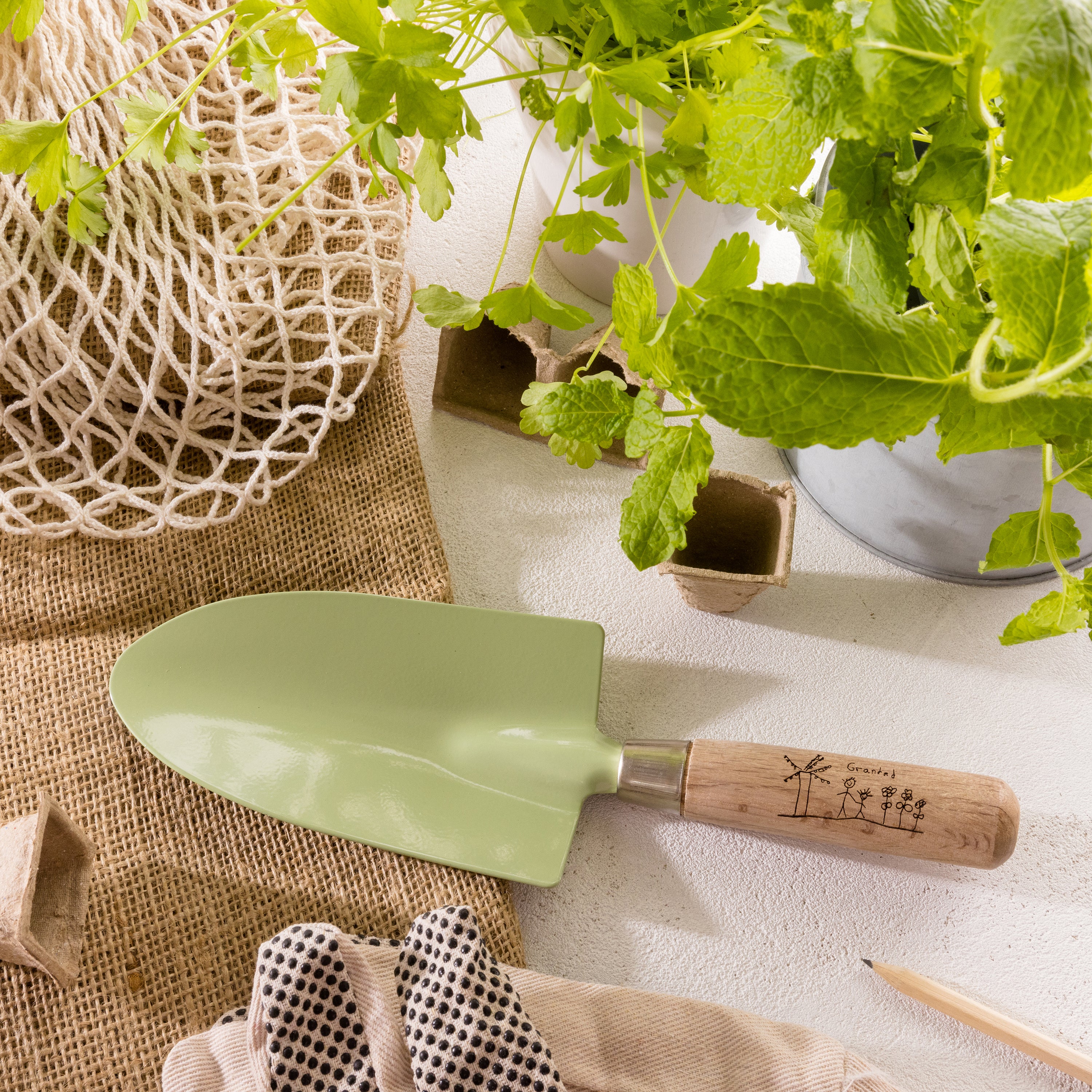 personalised garden trowel Personalised Father's Day Drawing Gardening Trowel