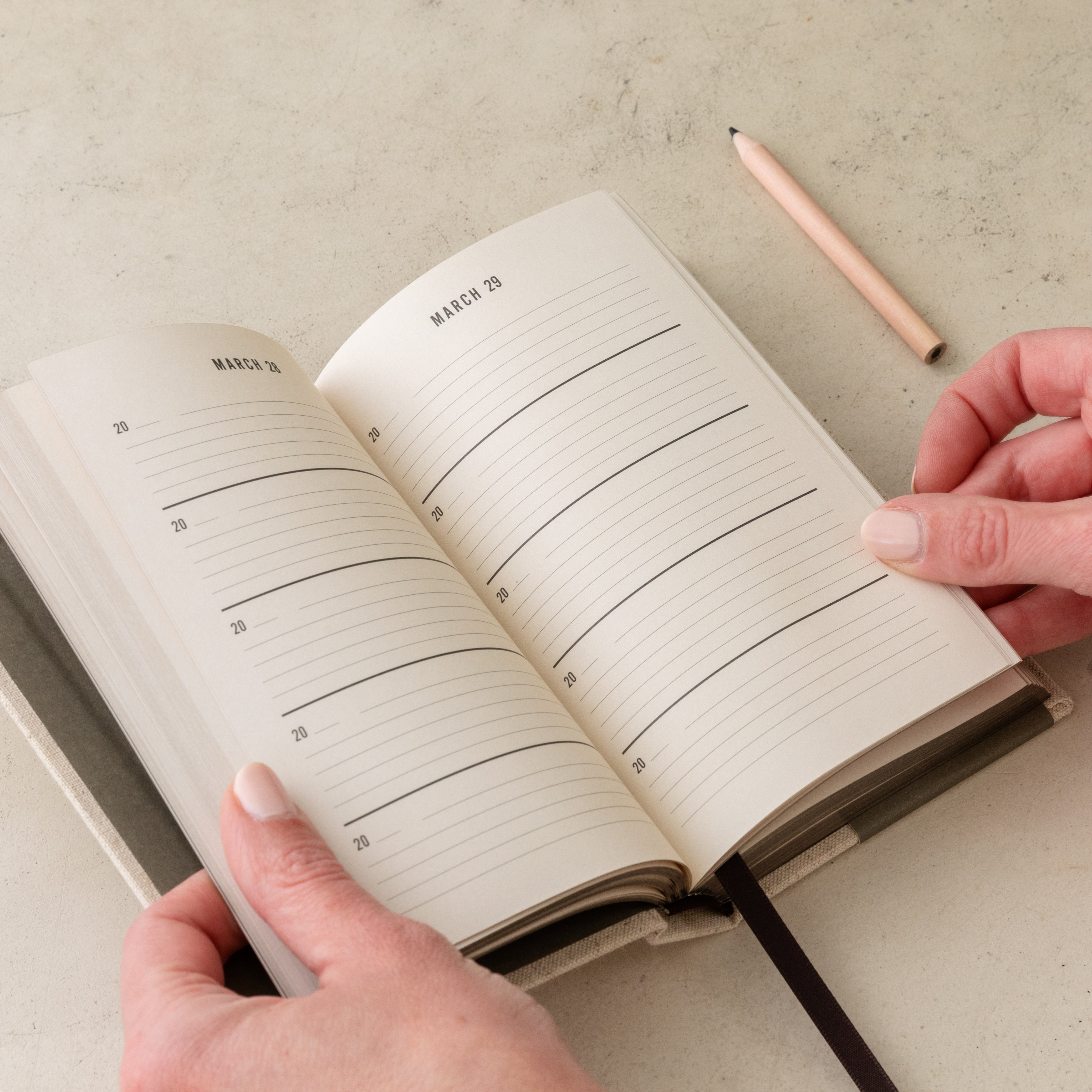 One Line A Day A Five Year Memory Book | Twenty-Seven